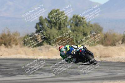 media/Dec-06-2025-CVMA (Sat) [[4a896cc04c]]/Race 4-Formula Middleweight/